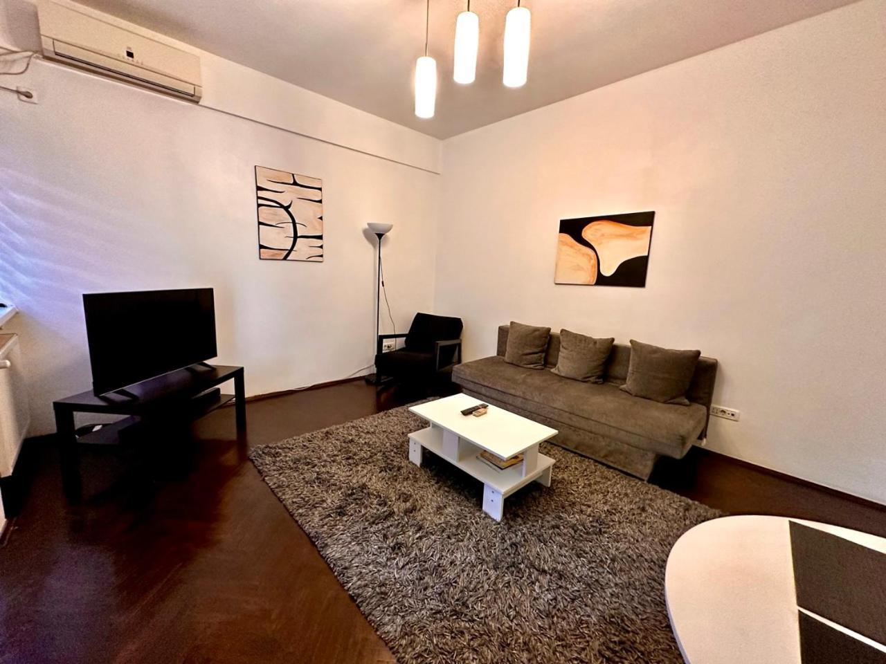 Conta Apartment Bukarest Exteriör bild